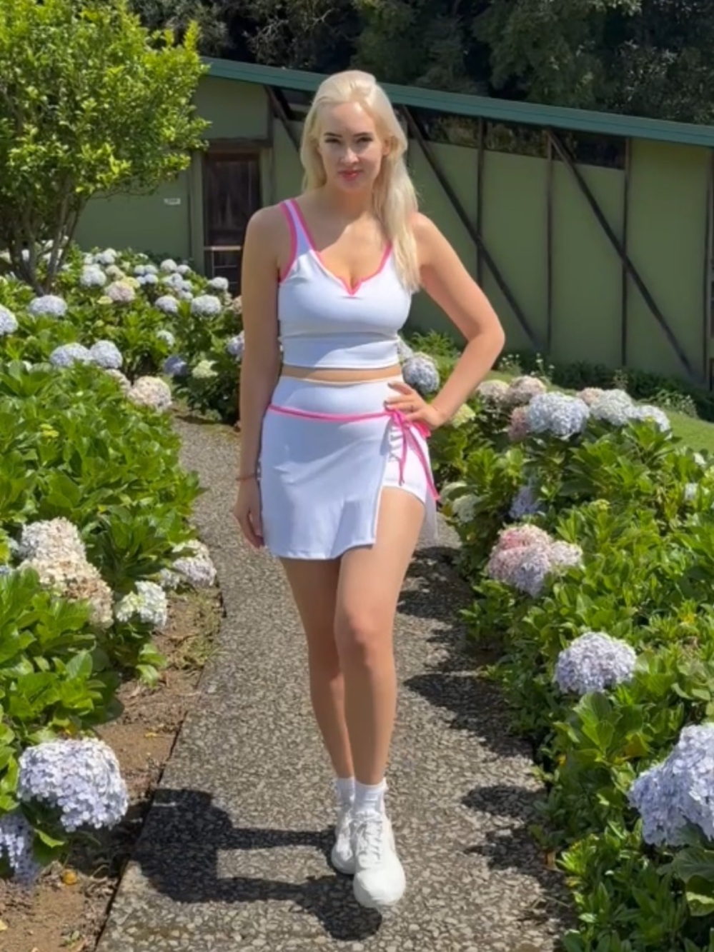 Beach Riot White Active Skort with Hot Pink Drawstring